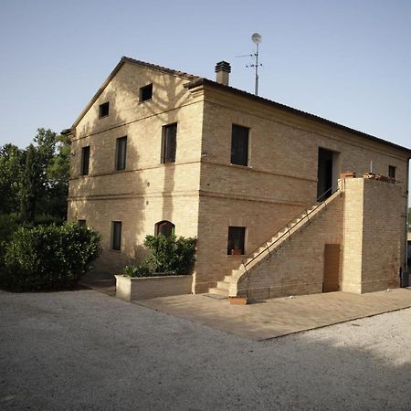 Agriturismo La Fonte Di San Girio Pensionat Potenza Picena Exteriör bild