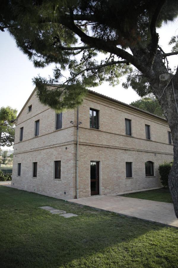 Agriturismo La Fonte Di San Girio Pensionat Potenza Picena Exteriör bild