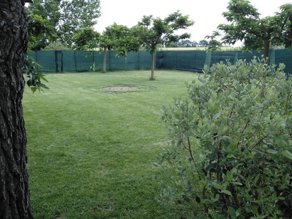 Agriturismo La Fonte Di San Girio Pensionat Potenza Picena Exteriör bild