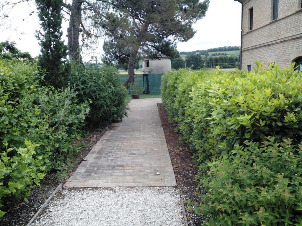 Agriturismo La Fonte Di San Girio Pensionat Potenza Picena Exteriör bild